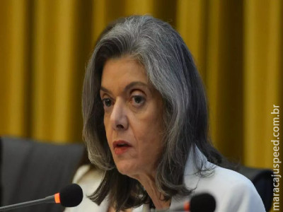 Senadores pedem impeachment da ministra do STF Cármen Lúcia