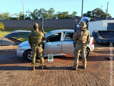 PF e BPFRON interceptam veículo com cigarros contrabandeados
