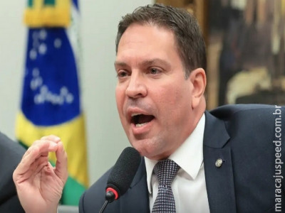 Moraes pede aos Estados Unidos extradição de Ramagem