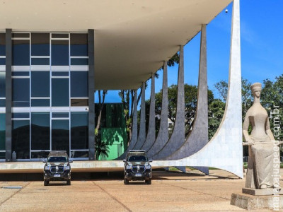 PGR descarta ilicitude e arquiva pedido para investigar Moraes