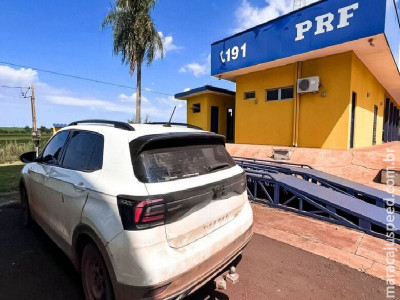 Carro furtado em 2022 é apreendido com trio na BR-163