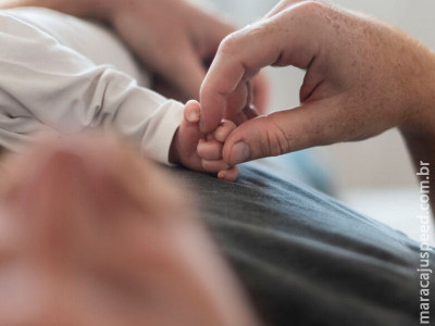 Lula sanciona lei que amplia licença-paternidade