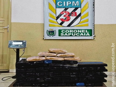 Motorista tenta fugir da PM com 80 quilos de drogas em veículo