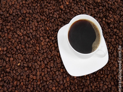 Chuvas atrasam colheita e elevam preços do café