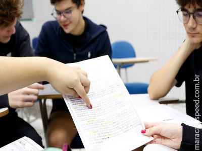 Encceja 2026: alunos já podem consultar cartilha de redação