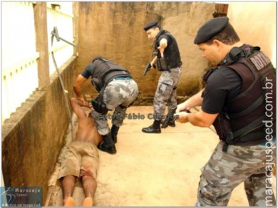 Enteado mata padrasto violentamente com cavadeira