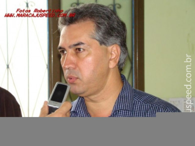 Deputado Reinaldo Azambuja doa três Micros Computadores para entidades de Maracaju e Vista Alegre