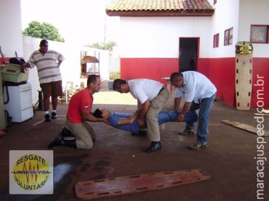 Alunos concluem o 1º Curso Básico de Primeiros Socorros.