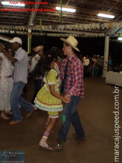 Festa Julhina na Escola Padre Constantino de Monte 