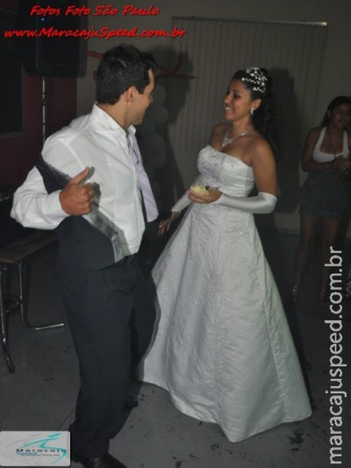 Casamento Daiane e Thiago realizado na Igreja Sara Nossa Terra e Festa no Sabor na Brasa