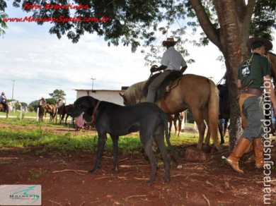Marca Cabeça realiza cavalgada anunciando a 6ª Etapa do Rodeio Nacional Maracaju