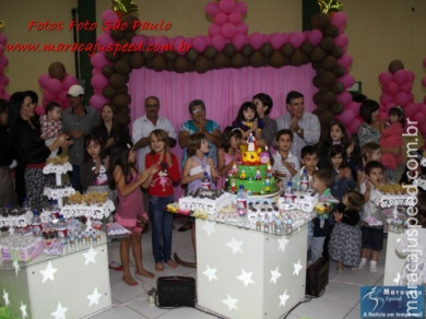 Aniversário de 03 anos de Amanda Gonçalves Azambuja