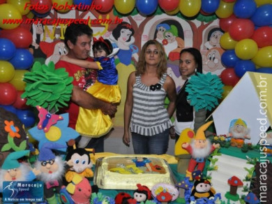 Aniversário de Nicoly realizado no úlitmo dia 30/07/2011.