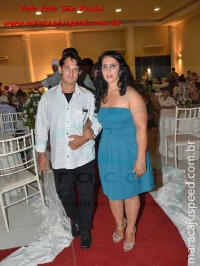 Festa Casamento funcionários Grupo Água Tirada realizado no Evas Buffet.