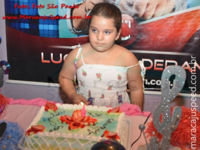 Aniversário de Nove anos de Julia Melissa em sua residência 
