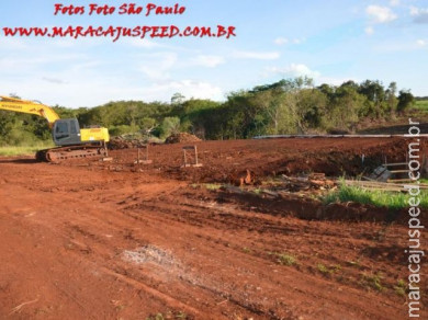 Fotos de degradação ambiental por obra da Prefeitura Municipal de Maracaju