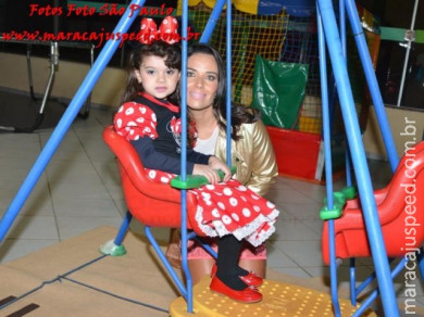 Aniversário de Amanda Gonçalves Azambuja