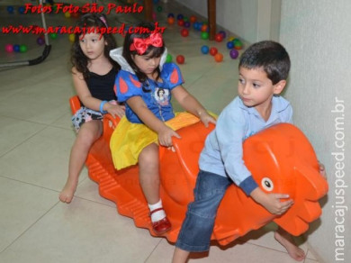 Aniversário de 4º aninho de Marcela, realizado no Salão da Igreja Batista