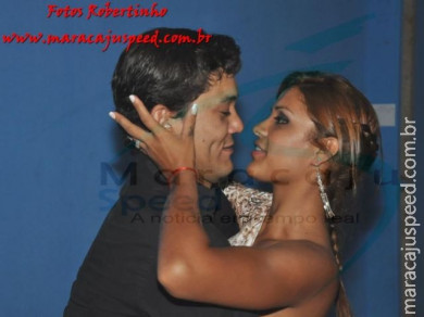 Noivado de Déborah Arguelho e Robson Siebra realizado dia 05.10.2012