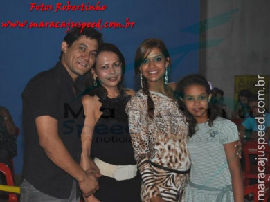 Noivado de Déborah Arguelho e Robson Siebra realizado dia 05.10.2012