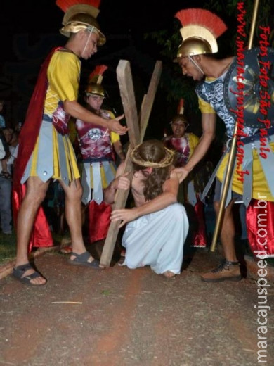 Igreja Católica - Incenação da Paixão de Cristo realizada no Parque Ecológico Vila Juquita