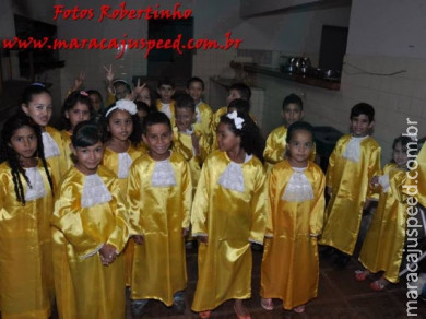 Maracaju: Alunos Escola Waltrudes Muzzi do infantil receberam solenidade de formatura na Acatama