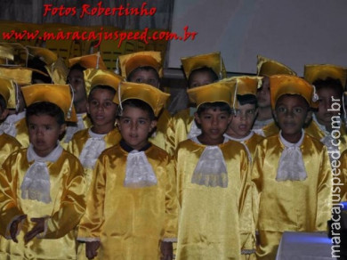 Maracaju: Alunos Escola Waltrudes Muzzi do infantil receberam solenidade de formatura na Acatama