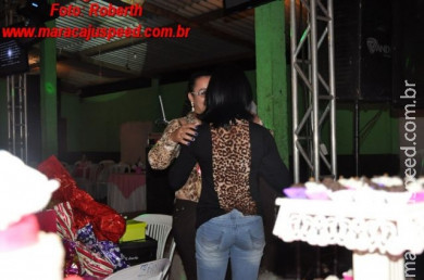 Festa supresa de aniversário de Pâmela (16) e Joviane dos Santos Saldanha (17)