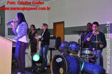  03 Dia: Apresentação Missionária Nilia Ramos e Thiago Souza