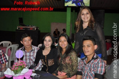 Festa supresa de aniversário de Pâmela (16) e Joviane dos Santos Saldanha (17)
