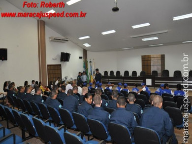 Programa Bom de Bola Bom na Escola forma 32 alunos em Maracaju