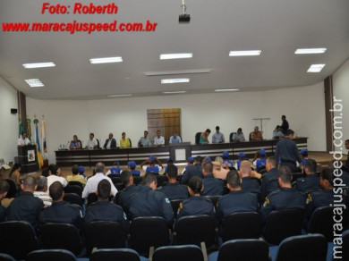 Programa Bom de Bola Bom na Escola forma 32 alunos em Maracaju