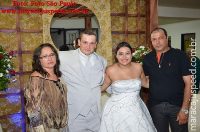 Casamento de Jefferson de Oliveira e Yana Oliveira Santos - Fucotri 11/04/15