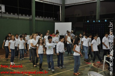 Comemoração do dia das Mães na Escola CATE 08/05/2015