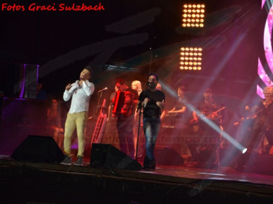 Show do Zezé di Camargo & Luciano “Concertos IHARA”