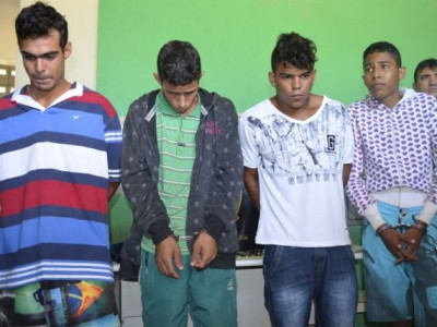 Polícia prende quatro homens acusados de matar comerciante e recupera objetos roubados