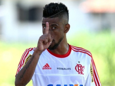 Flamengo e Léo Moura anunciam fim do ciclo do lateral no clube 