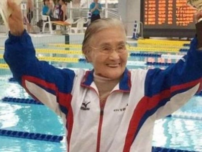 Japonesa bate recorde como primeira centenária a nadar 1.500m