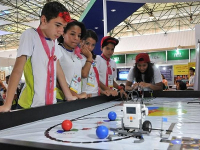 Sexta-feira tem torneio de robótica para estudantes em Naviraí