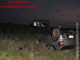 Maracaju: Bombeiros atendem ocorrência de capotamento de veículo Sandero na Rodovia MS 470