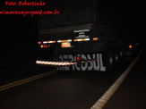 Maracaju: Carro bate em traseira de caminhão e capota na BR-267
