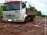 Lama, poeira e buracos das ruas do Conjunto Ivan Loureiro (Vila Militar), causam transtorno e atolamentos a moradores