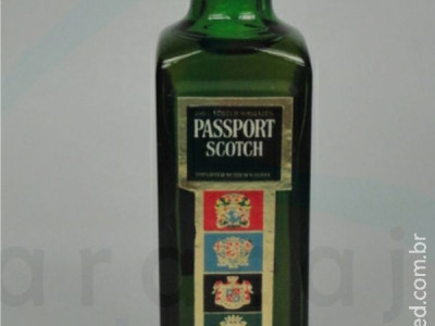 Polícia Militar prende autor que praticou furto de garrafa de Whisky Passport Scotch em supermercado