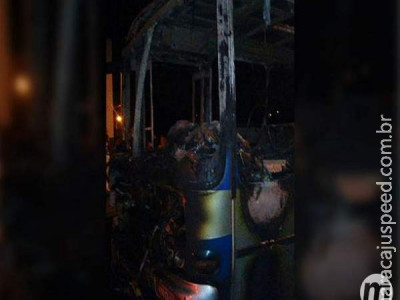 VÍDEO: ônibus são incendiados na Capital e seis pessoas são presas pelo Choque