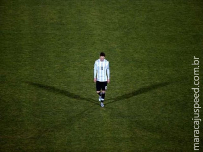  Messi é condenado a 21 meses de prisão