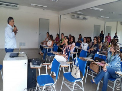 Secretária de Educação de Maracaju realiza formação aos Coordenadores das Escolas e Cieis Municipais
