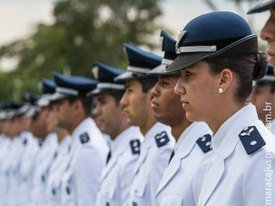 CRE analisa projeto que dá às mulheres direito de opção ao serviço militar