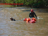 Maracaju: Corpo de Bombeiros realiza resgate de cadáver em avançado estado de decomposição no Rio Cachoeira Maracaju: Corpo de Bombeiros realiza resgate de cadáver em avançado estado de decomposição no Rio Cachoeira