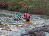 Maracaju: Corpo de Bombeiros realiza resgate de cadáver em avançado estado de decomposição no Rio Cachoeira Maracaju: Corpo de Bombeiros realiza resgate de cadáver em avançado estado de decomposição no Rio Cachoeira