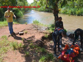 Maracaju: Corpo de Bombeiros realiza resgate de cadáver em avançado estado de decomposição no Rio Cachoeira Maracaju: Corpo de Bombeiros realiza resgate de cadáver em avançado estado de decomposição no Rio Cachoeira